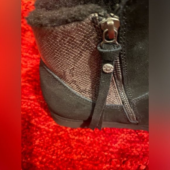 Bear paw Boots - Picture 3 of 4